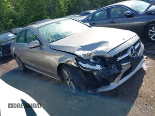 2020 Mercedes-Benz C 300 z VIN 55SWF8EB0LU329223, wystawiony jako IAAI lot #42150188 z przebiegiem 89 260 mil mil oraz . Historia ofert i sprzedaży dostępna na DreamBid. Obrazek 1.