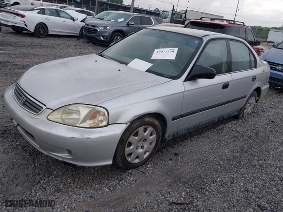 1999 Honda Civic DX with VIN 1HGEJ6628XL028492, listed as a IAAI auction lot 42071358 with 285,769 mi miles. Bid and sale history available at carsss.com. Image 2.