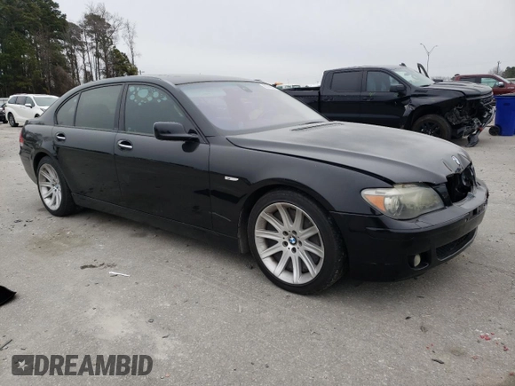 2006 BMW 7 Series 750Li z VIN WBAHN83526DT29128, wystawiony jako Copart lot #83745544 z przebiegiem 155 589 mil mil oraz Szkoda całkowita • Salvage title. Historia ofert i sprzedaży dostępna na DreamBid. Obrazek 4.