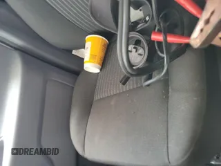 2019 Ford Transit с VIN 1FTYR1YG4KKA38015, выставлен на аукционе IAAI как лот 42723323 с пробегом 117 119 миль миль и . История ставок и продаж доступна на DreamBid. Изображение 9.