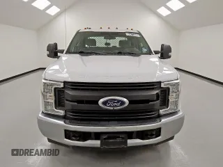 2017 Ford F-250 XL with VIN 1FT7W2A62HEB60259, listed as a Copart auction lot 63471355 with 107,247 mi miles and Clean title. Bid and sale history available at DreamBid. Image 5.