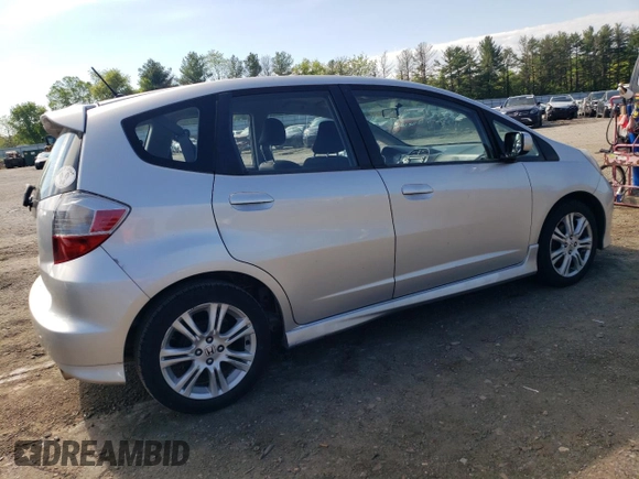 2011 Honda Fit Sport z VIN JHMGE8H67BC001041, wystawiony jako Copart lot #56109445 z przebiegiem 159 747 mil mil oraz Szkoda całkowita • Salvage title. Historia ofert i sprzedaży dostępna na DreamBid. Obrazek 3.