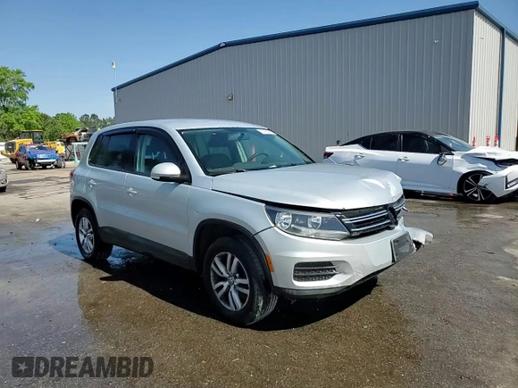 2012 Volkswagen Tiguan SE z VIN WVGAV7AX6CW543053, wystawiony jako Copart lot #53160825 z przebiegiem 167 185 mil mil oraz Szkody całkowita. Historia ofert i sprzedaży dostępna na DreamBid. Obrazek 15.