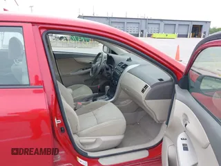 2010 Toyota Corolla z VIN 1NXBU4EE4AZ195793, wystawiony jako IAAI lot #42347613 z przebiegiem 203 396 mil mil oraz . Historia ofert i sprzedaży dostępna na DreamBid. Obrazek 5.
