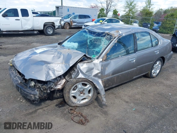 2000 Nissan Altima XE with VIN 1N4DL01D3YC132616, listed as a IAAI auction lot 42037326 with 131,941 mi miles. Bid and sale history available at carsss.com. Image 18.