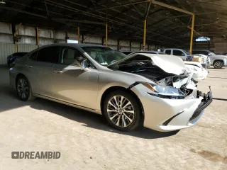 2020 Lexus ES 300h z VIN 58AD21B17LU005849, wystawiony jako Copart lot #63084095 z przebiegiem 30 738 mil mil oraz Szkoda całkowita • Salvage title. Historia ofert i sprzedaży dostępna na DreamBid. Obrazek 4.