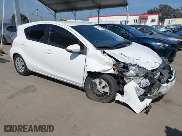 2013 Toyota Prius One with VIN JTDKDTB31D1032302, listed as a IAAI auction lot 42100473 with 155,632 mi miles. Bid and sale history available at carsss.com. Image 1.