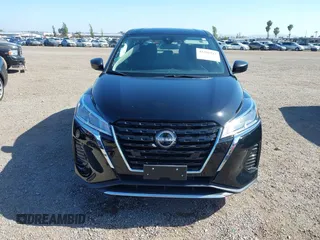 2024 Nissan Kicks S z VIN 3N1CP5BV0RL497360, wystawiony jako IAAI lot #42281912 z przebiegiem 11 234 mil mil oraz . Historia ofert i sprzedaży dostępna na DreamBid. Obrazek 12.
