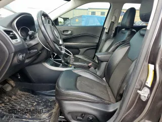 2021 Jeep Compass Altitude z VIN 3C4NJCBB3MT505719, wystawiony jako Copart lot #59015535 z przebiegiem 95 776 mil mil oraz Szkoda całkowita • Salvage title. Historia ofert i sprzedaży dostępna na DreamBid. Obrazek 7.