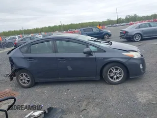 2010 Toyota Prius II with VIN JTDKN3DU0A0109858, listed as a IAAI auction lot 42082348 with 336,839 mi miles. Bid and sale history available at carsss.com. Image 14.