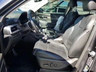 2021 Kia Telluride SX with VIN 5XYP5DHC7MG165582, listed as a Copart auction lot 50205325 with 47,999 mi miles and Salvage Title. Bid and sale history available at carsss.com. Image 7.