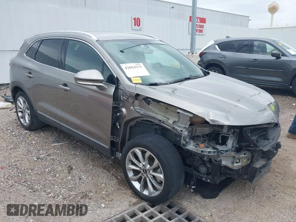 2017 Lincoln MKC Select with VIN 5LMCJ2C92HUL34916, listed as a IAAI auction lot 42024355 with 34,242 mi miles and . Bid and sale history available at DreamBid. Image 1.