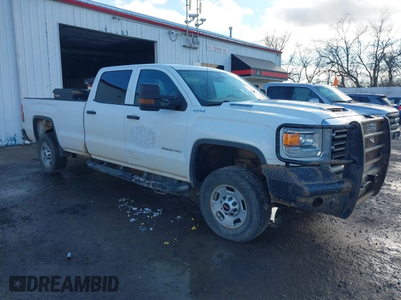 2018 GMC Sierra 2500HD z VIN 1GT12REY1JF180704, wystawiony jako IAAI lot #41157499 z przebiegiem 200 270 mil mil oraz . Historia ofert i sprzedaży dostępna na DreamBid. Obrazek 1.