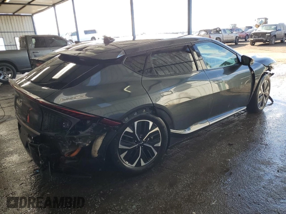 2024 Kia EV6 Wind z VIN KNDC3DLC2R5198937, wystawiony jako Copart lot #46272935 z przebiegiem 45 442 mil mil oraz Szkoda całkowita • Salvage title. Historia ofert i sprzedaży dostępna na DreamBid. Obrazek 3.