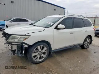 2015 Nissan Pathfinder SV with VIN 5N1AR2MN6FC717078, listed as a Copart auction lot 58764865 with 130,814 mi miles and Salvage title. Bid and sale history available at DreamBid. Image 1.