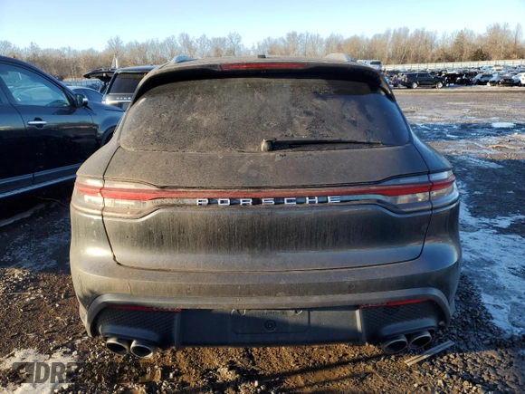 2022 Porsche Macan S z VIN WP1AG2A57NLB20467, wystawiony jako Copart lot #42649085 z przebiegiem Nie podano mil oraz Czysty tytuł • Clean title. Historia ofert i sprzedaży dostępna na DreamBid. Obrazek 6.