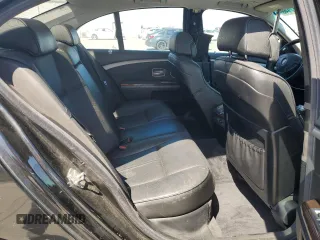 2007 BMW 7 Series 750i z VIN WBAHL83547DT09809, wystawiony jako Copart lot #54817145 z przebiegiem 209 806 mil mil oraz Szkoda całkowita • Salvage title. Historia ofert i sprzedaży dostępna na DreamBid. Obrazek 10.