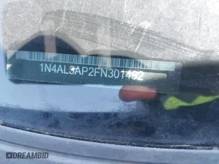 2015 Nissan Altima 2.5 with VIN 1N4AL3AP2FN301492, listed as a IAAI auction lot 41820546 with 147,567 mi miles. Bid and sale history available at carsss.com. Image 9.
