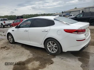 2019 Kia Optima S with VIN 5XXGT4L32KG282629, listed as a Copart auction lot 54585585 with 182,936 mi miles and Clean Title. Bid and sale history available at carsss.com. Image 2.