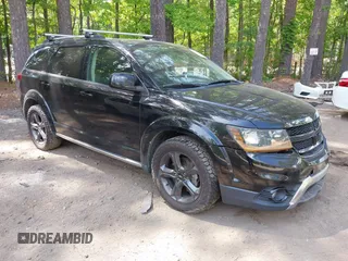 2018 Dodge Journey Crossroad z VIN 3C4PDDGG7JT499445, wystawiony jako IAAI lot #42179701 z przebiegiem 121 495 mil mil oraz . Historia ofert i sprzedaży dostępna na DreamBid. Obrazek 1.
