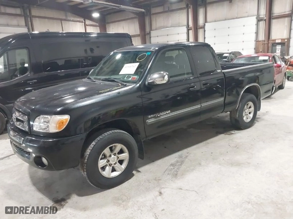 2006 Toyota Tundra SR5 with VIN 5TBBT44196S483688, listed as a IAAI auction lot 41544762 with 207,854 mi miles. Bid and sale history available at carsss.com. Image 2.