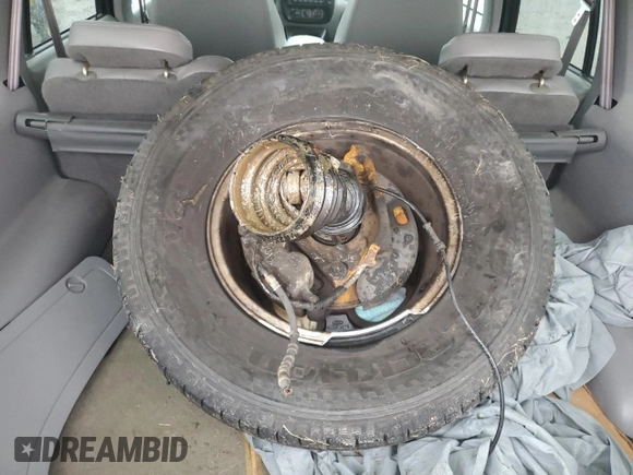 2000 Ford Explorer XLT z VIN 1FMDU83PXYZB03135, wystawiony jako Copart lot #45352705 z przebiegiem 228 604 mil mil oraz Szkoda całkowita • Salvage title. Historia ofert i sprzedaży dostępna na DreamBid. Obrazek 15.