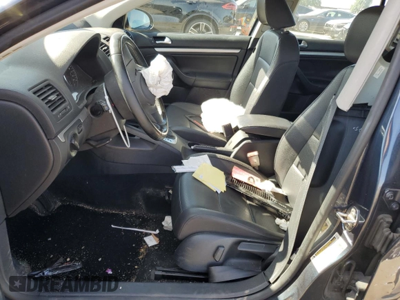 2010 Volkswagen Jetta Limited Edition with VIN 3VWAZ7AJ1AM119889, listed as a Copart auction lot 60680275 with 90,778 mi miles and Salvage title. Bid and sale history available at DreamBid. Image 7.
