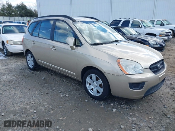 2008 Kia Rondo EX with VIN KNAFG526387162838, listed as a IAAI auction lot 41401947 with 187,062 mi miles. Bid and sale history available at carsss.com. Image 1.