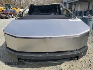 2024 Tesla Cybertruck с VIN 7G2CEHED5RA004045, выставлен на аукционе Copart как лот 48466055 с пробегом 6 580 миль миль и Списание • Salvage title. История ставок и продаж доступна на DreamBid. Изображение 5.