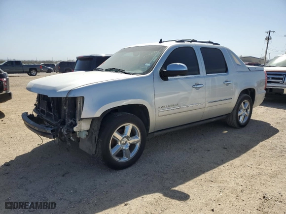 2013 Chevrolet Avalanche LTZ with VIN 3GNMCGE0XDG321451, listed as a Copart auction lot 47413935 with 174,216 mi miles and Salvage Title. Bid and sale history available at carsss.com. Image 1.