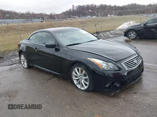 2011 Infiniti G37 with VIN JN1CV6FE8BM952456, listed as a IAAI auction lot 41384414 with 95,296 mi miles. Bid and sale history available at carsss.com. Image 1.