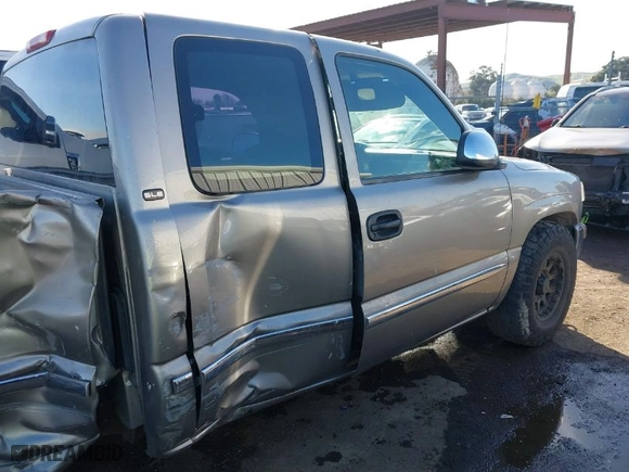 2000 GMC New Sierra 1500 SLE with VIN 2GTEC19T6Y1235115, listed as a IAAI auction lot 41503849 with NaN miles. Bid and sale history available at carsss.com. Image 13.
