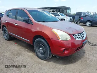 2011 Nissan Rogue SV z VIN JN8AS5MT4BW186338, wystawiony jako IAAI lot #42491980 z przebiegiem 170 062 mil mil oraz . Historia ofert i sprzedaży dostępna na DreamBid. Obrazek 1.