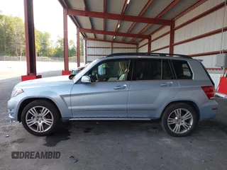 2013 Mercedes-Benz GLK with VIN WDCGG5HBXDG016369, listed as a IAAI auction lot 40325129 with 121,422 mi miles. Bid and sale history available at carsss.com. Image 15.