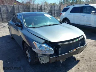 2011 Nissan Maxima 3.5 SV w/Premium Pkg with VIN 1N4AA5AP8BC849245, listed as a IAAI auction lot 41966717 with 186,781 mi miles. Bid and sale history available at carsss.com. Image 1.