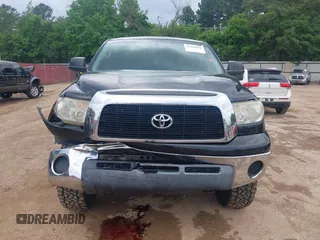2008 Toyota Tundra z VIN 5TBBV54168S522904, wystawiony jako IAAI lot #42144836 z przebiegiem 190 610 mil mil oraz . Historia ofert i sprzedaży dostępna na DreamBid. Obrazek 12.
