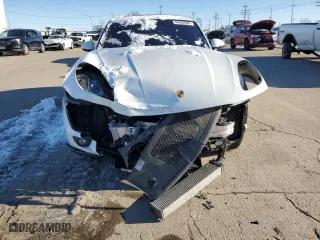 2018 Porsche Macan with VIN WP1AA2A52JLB02714, listed as a Copart auction lot 44530285 with 35,790 mi miles and Salvage Title. Bid and sale history available at carsss.com. Image 5.