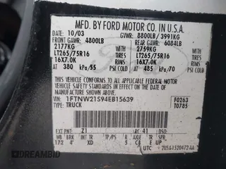 2004 Ford Super Duty F-250 XL with VIN 1FTNW21S94EB15639, listed as a IAAI auction lot 41670279 with 170,113 mi miles. Bid and sale history available at carsss.com. Image 9.