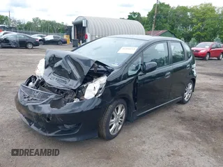 2009 Honda Fit Sport с VIN JHMGE88459S068865, выставлен на аукционе IAAI как лот 42351113 с пробегом 153 884 миль миль и . История ставок и продаж доступна на DreamBid. Изображение 17.