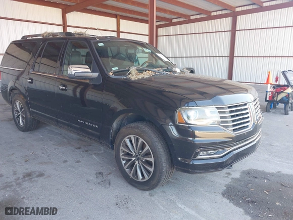 2015 Lincoln Navigator L with VIN 5LMJJ3JT0FEJ12569, listed as a IAAI auction lot 41909517 with 165,631 mi miles. Bid and sale history available at carsss.com. Image 1.