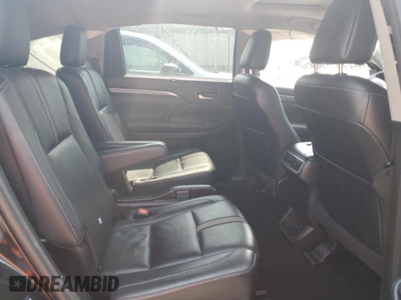 2018 Toyota Highlander SE with VIN 5TDJZRFH1JS884265, listed as a Copart auction lot 59542875 with 128,352 mi miles and Non repairable. Bid and sale history available at DreamBid. Image 11.
