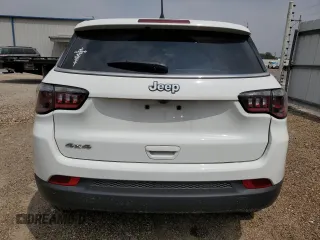 2024 Jeep Compass Sport z VIN 3C4NJDAN6RT163210, wystawiony jako Copart lot #51369215 z przebiegiem 13 575 mil mil oraz Szkoda całkowita • Salvage title. Historia ofert i sprzedaży dostępna na DreamBid. Obrazek 6.