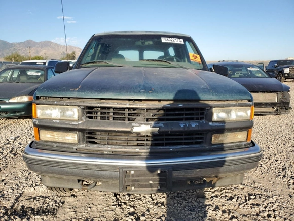 1999 Chevrolet Tahoe Z71 with VIN 1GNEK13R0XJ512661, listed as a Copart auction lot 68022173 with 181,573 mi miles and Salvage Title. Bid and sale history available at carsss.com. Image 5.