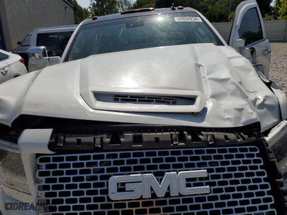2015 GMC Sierra 2500HD available WiFi Denali with VIN 1GT120E81FF184321, listed as a Copart auction lot 68894234 with 177,216 mi miles and Clean Title. Bid and sale history available at carsss.com. Image 11.