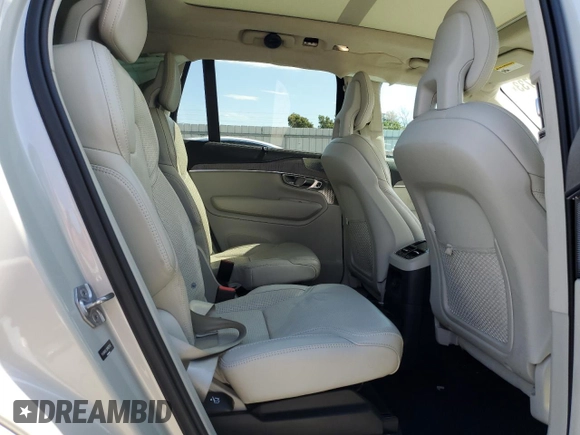 2021 Volvo XC90 Inscription Expression with VIN YV4BR00LXM1692192, listed as a Copart auction lot 64057733 with 30,413 mi miles. Bid and sale history available at carsss.com. Image 11.