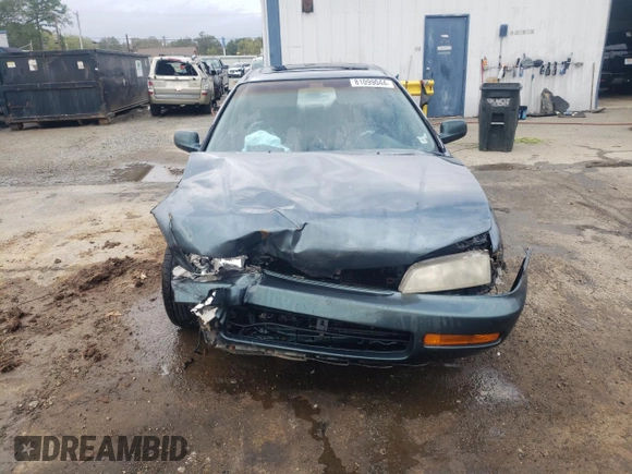 1997 Honda Accord EX with VIN 1HGCD5655VA044662, listed as a Copart auction lot 81099044 with 256,549 mi miles and Salvage Title. Bid and sale history available at DreamBid. Image 5.