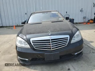 2012 Mercedes-Benz S 550 with VIN WDDNG9EB3CA434711, listed as a Copart auction lot 59297855 with 140,561 mi miles and Clean title. Bid and sale history available at DreamBid. Image 5.