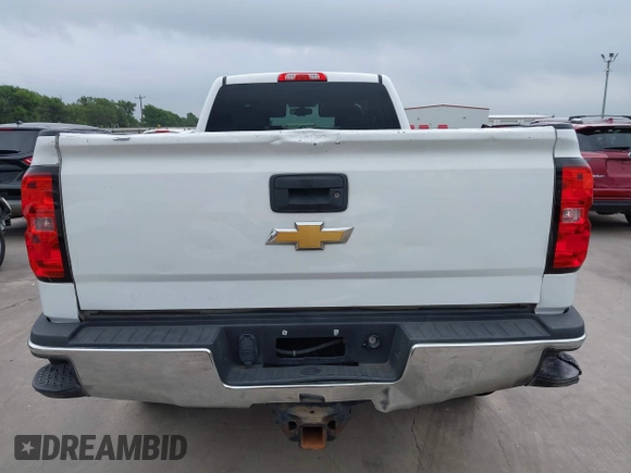 2015 Chevrolet Silverado 3500HD with VIN 1GC2CYEG0FZ534639, listed as a IAAI auction lot 42080526 with 245,795 mi miles and . Bid and sale history available at DreamBid. Image 17.