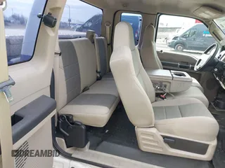 2008 Ford Super Duty F-250 SRW XL with VIN 1FTNX20568EE42238, listed as a IAAI auction lot 41842277 with 180,699 mi miles. Bid and sale history available at carsss.com. Image 8.