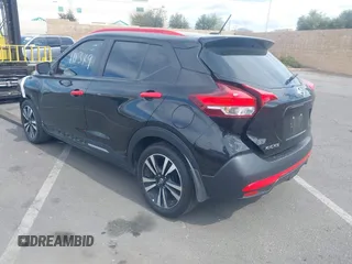 2019 Nissan Kicks SR with VIN 3N1CP5CU3KL511537, listed as a IAAI auction lot 41910349 with 35,395 mi miles. Bid and sale history available at carsss.com. Image 3.